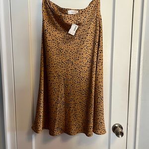 Bacio leopard print slip skirt L - NWT